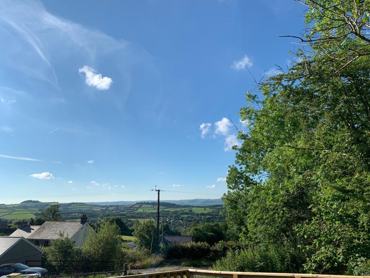 Kabin In The Woods Llandybie 外观 照片