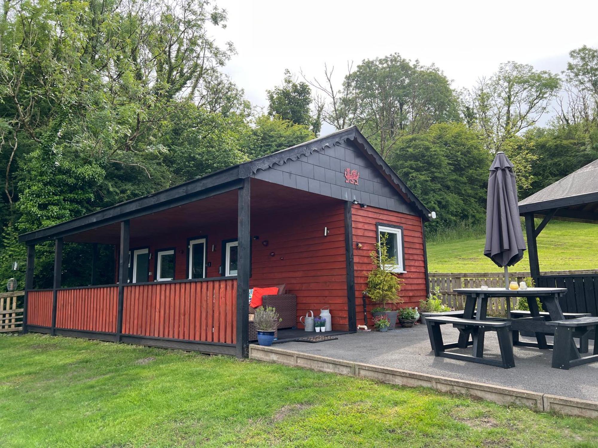 Kabin In The Woods Llandybie 外观 照片